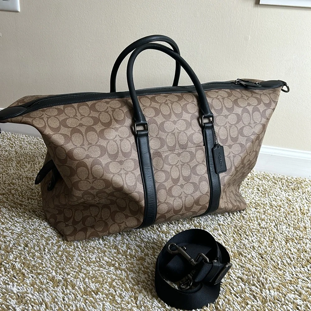 Coach - Picture 6 of 16